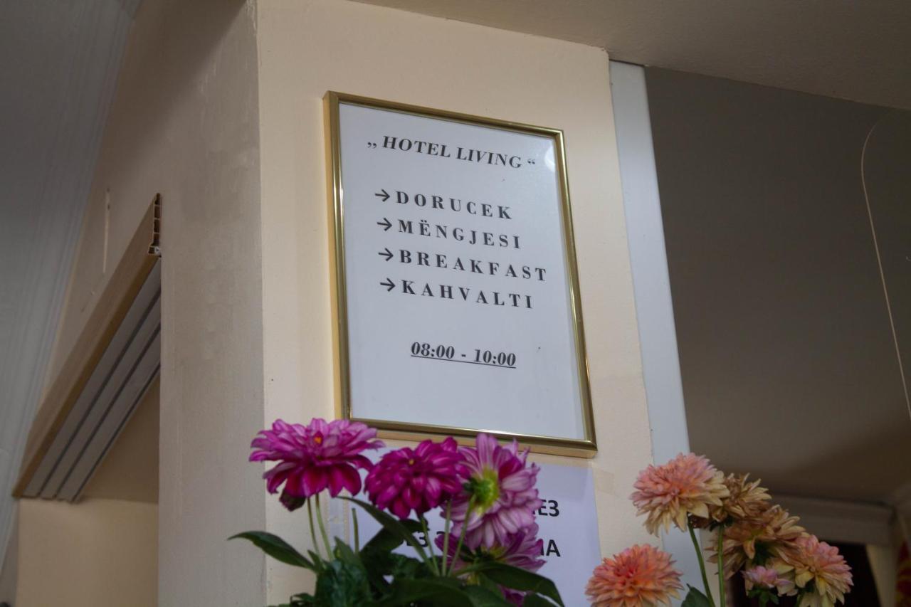 Hotel Living Suto Orizari Exterior photo
